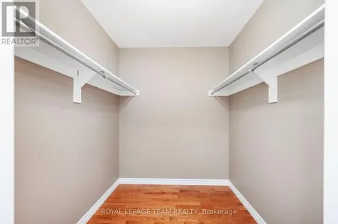 200 Rideau Street Ottawa ON K1N 5Y1