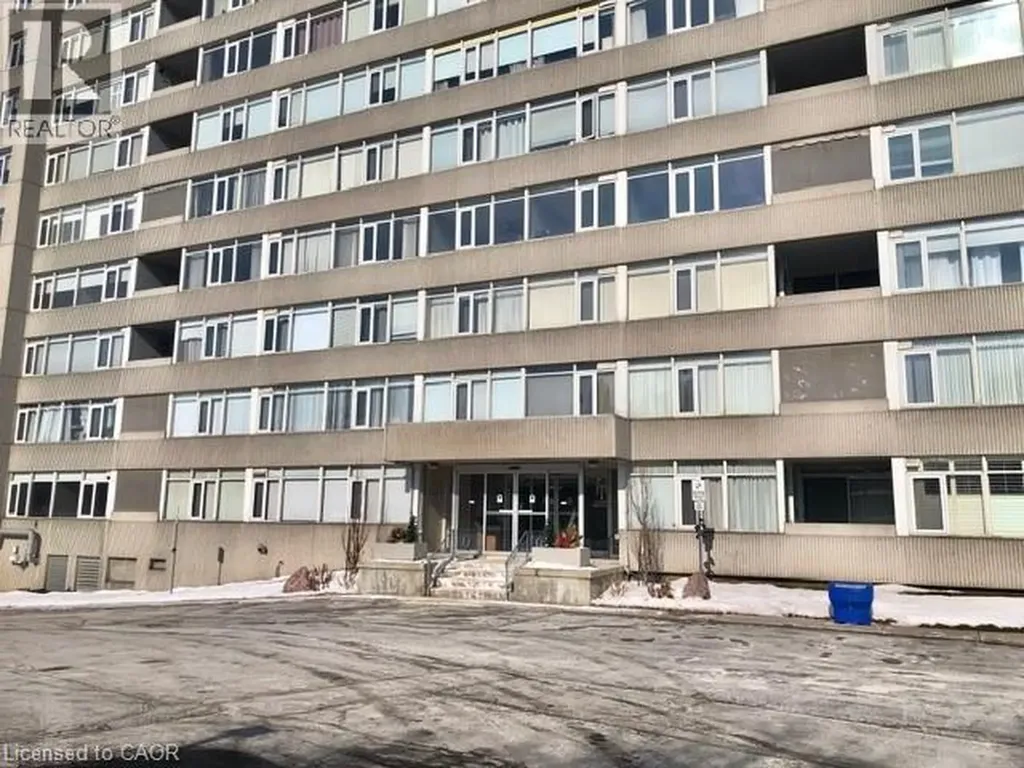 40 Harrisford Street Hamilton ON L8K 6N1