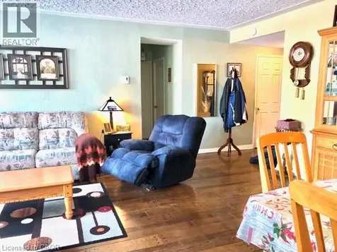 40 Harrisford Street Hamilton ON L8K 6N1
