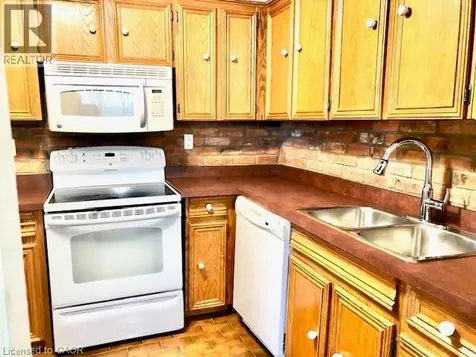 40 Harrisford Street Hamilton ON L8K 6N1