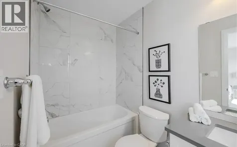 66 Ayr Meadows Crescent Ayr ON N0B 1E0