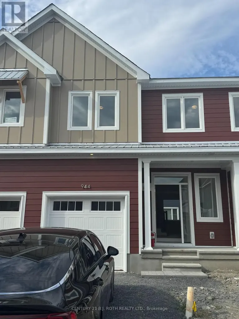 944 Seagrave Lane Ottawa ON K0A 2Z0