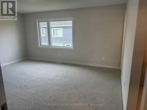 944 Seagrave Lane Ottawa ON K0A 2Z0