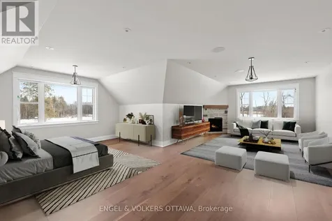 432 Ashbee Court Ottawa ON K4M 0A8