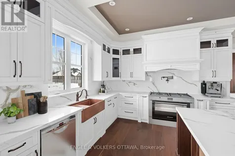 432 Ashbee Court Ottawa ON K4M 0A8