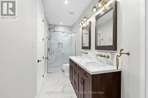 432 Ashbee Court Ottawa ON K4M 0A8