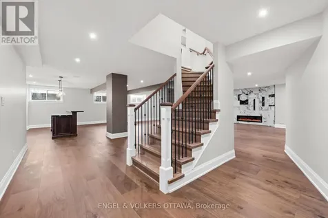 432 Ashbee Court Ottawa ON K4M 0A8