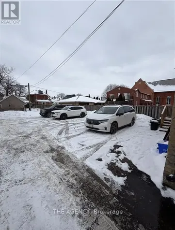 239 Brant Avenue Brantford ON N3T 3J4