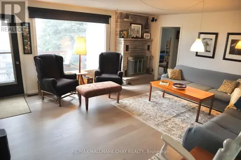 1125 Woodland Drive Oro-medonte ON L3V 6H1