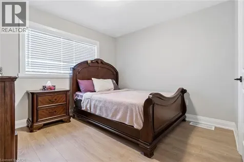 24 Tamarack Way Simcoe ON N3Y 4Z6
