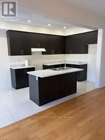 1113 Skyridge Boulevard Pickering ON L1X 2R2