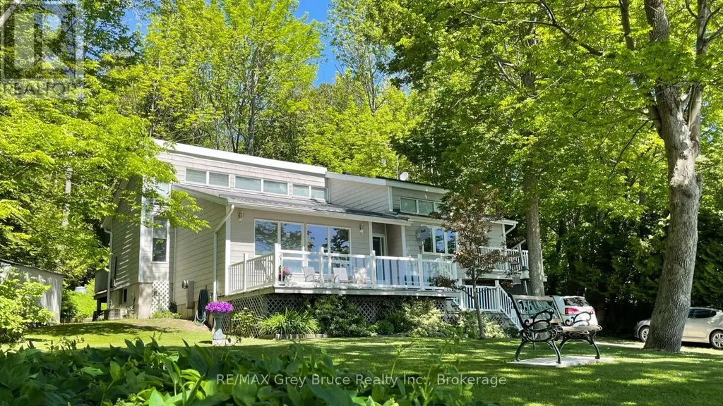 172 Bruce Road 9 South Bruce Peninsula ON N0H 2T0