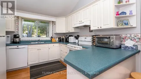172 Bruce Road 9 South Bruce Peninsula ON N0H 2T0