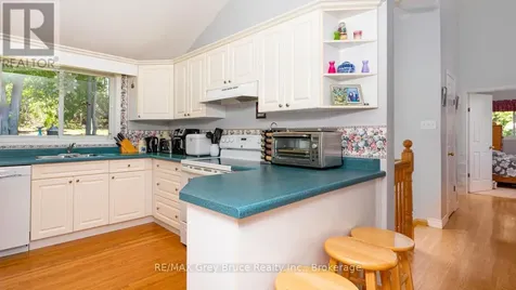 172 Bruce Road 9 South Bruce Peninsula ON N0H 2T0