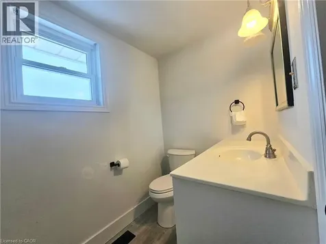 92 Copperfield Crescent Chatham ON N7M 5X6