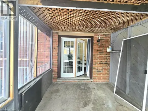 92 Copperfield Crescent Chatham ON N7M 5X6