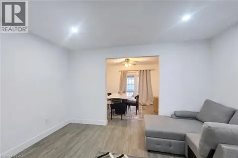 92 Copperfield Crescent Chatham ON N7M 5X6