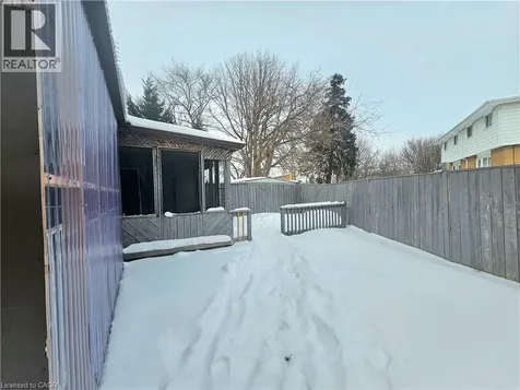 92 Copperfield Crescent Chatham ON N7M 5X6