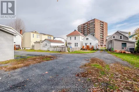 140 Adolphus Street Cornwall ON K6H 3S3