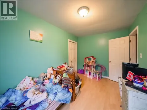 84 Sheridan Street Brantford ON N3T 2R4
