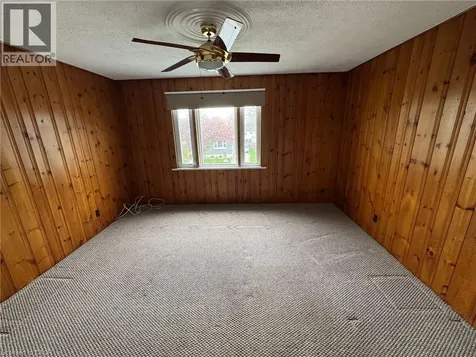 17 Lyons Avenue Welland ON L3B 1L8