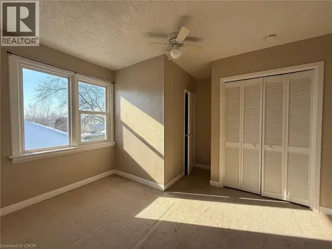 17 Lyons Avenue Welland ON L3B 1L8