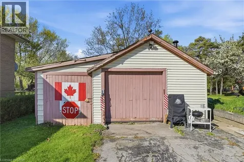 1412 Old York Road Burlington ON L7P 4Z5