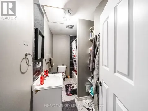 84 Sheridan Street Brantford ON N3T 2R4