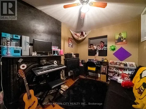84 Sheridan Street Brantford ON N3T 2R4