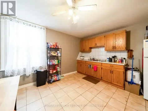 84 Sheridan Street Brantford ON N3T 2R4