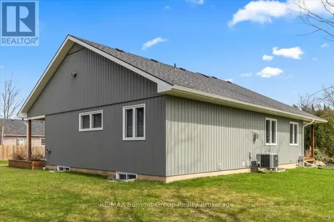 135 Confederation Drive Chatsworth ON N0H 1R0