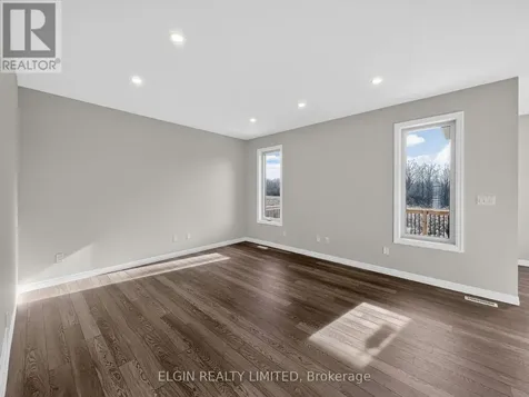 10 Horizon Court Central Elgin ON N5P 0E5
