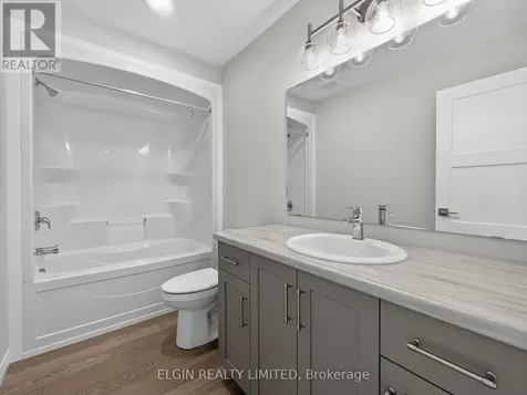 10 Horizon Court Central Elgin ON N5P 0E5