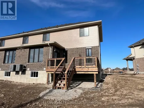 10 Horizon Court Central Elgin ON N5P 0E5
