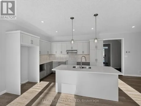 10 Horizon Court Central Elgin ON N5P 0E5