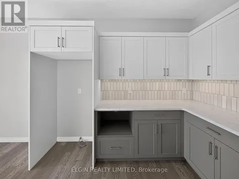 10 Horizon Court Central Elgin ON N5P 0E5