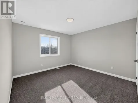 9 Horizon Court Central Elgin ON N5P 0E5