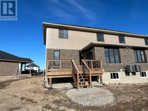 9 Horizon Court Central Elgin ON N5P 0E5