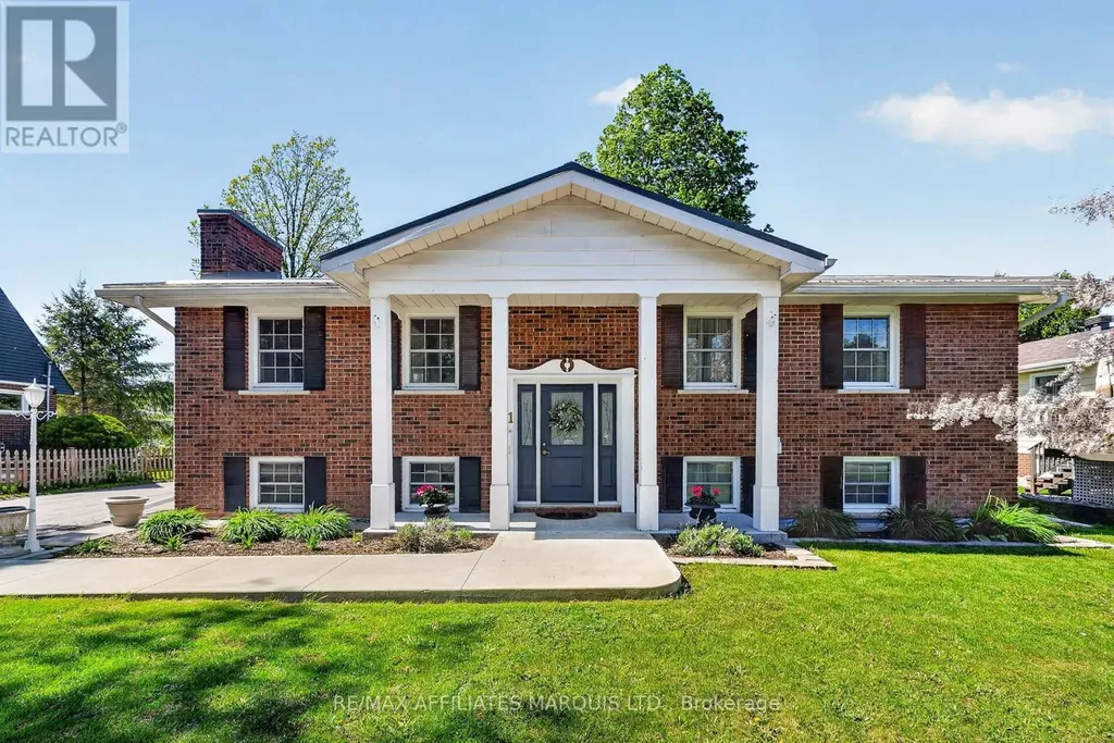 21 Spruce Street South Stormont ON K0C 1M0