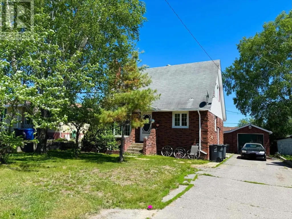7 Mona Drive Manitouwadge ON P0T 2C0