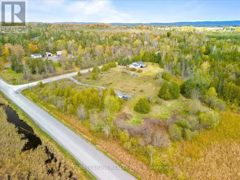 1754 Kilmaurs Side Road Ottawa ON K0A 3M0