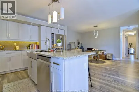 9 Woodland Kingsville ON N9Y 0B1