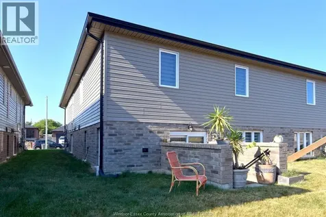 9 Woodland Kingsville ON N9Y 0B1