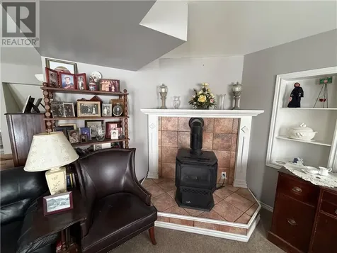 58 Washington Crescent Elliot Lake ON P3A 2L7