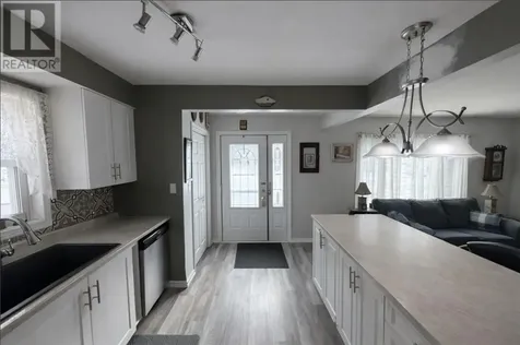 58 Washington Crescent Elliot Lake ON P3A 2L7