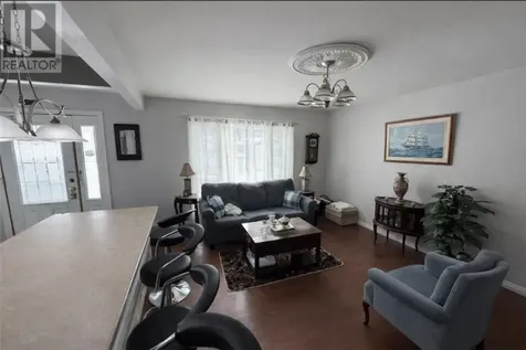 58 Washington Crescent Elliot Lake ON P3A 2L7