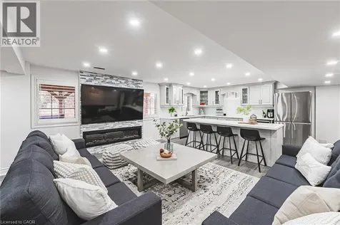60 Golden Hawk Drive Waterdown ON L8B 1W9