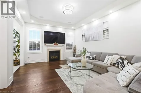 60 Golden Hawk Drive Waterdown ON L8B 1W9