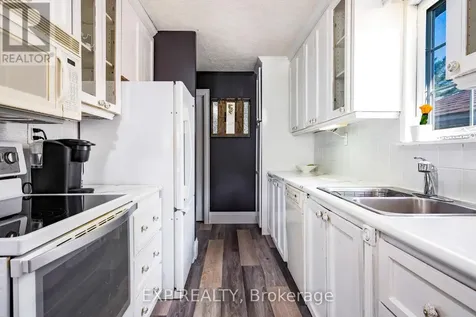 27 Sunnidale Road South Wasaga Beach ON L9Z 2M5