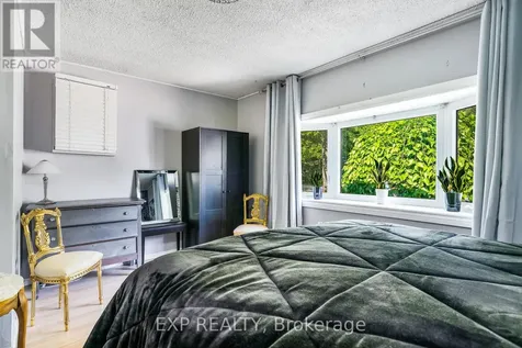 27 Sunnidale Road South Wasaga Beach ON L9Z 2M5
